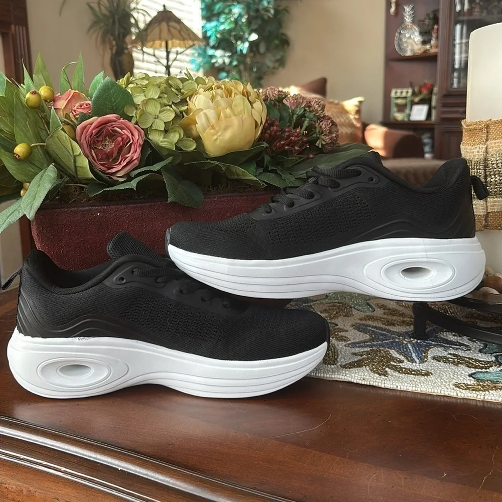 Brand New Cushion Support Sneakers Black White Lightweight Athletic Tennis Shoe